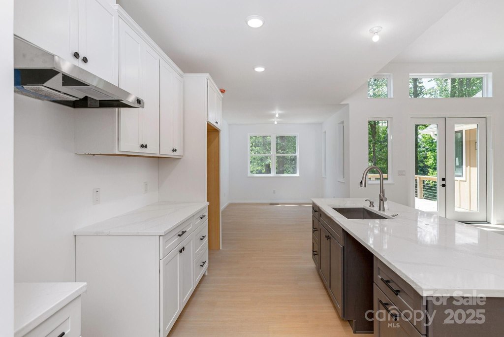 Flat Rock, North Carolina, 28731, United States, 3 Bedrooms Bedrooms, ,2 BathroomsBathrooms,Residential,Forsale,1904887