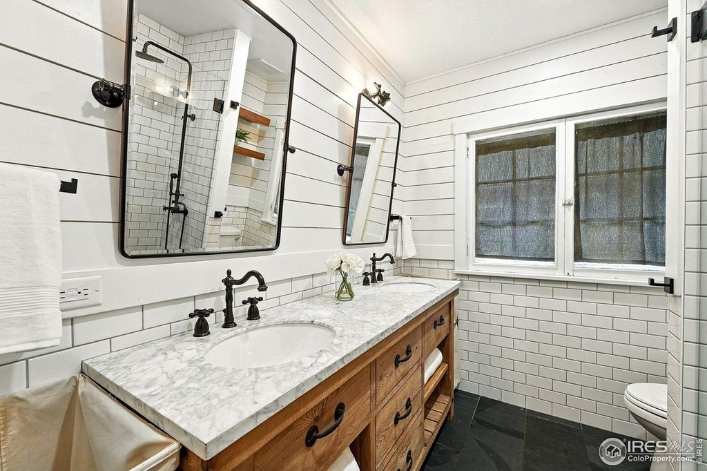 Fort Collins, Colorado, 80521, United States, 4 Bedrooms Bedrooms, ,2 BathroomsBathrooms,Residential,Forsale,1926791