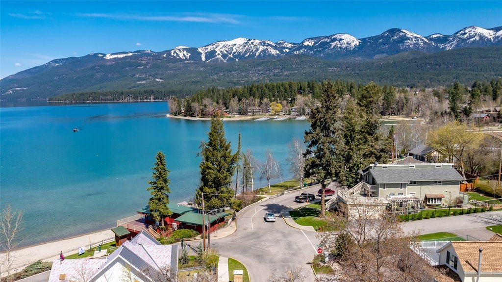 Whitefish, Montana, 59937, United States, 4 Bedrooms Bedrooms, ,3.5 BathroomsBathrooms,Residential,Forsale,1941154