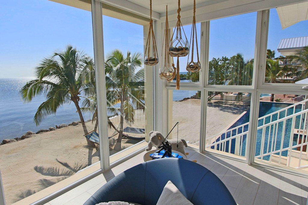 Key Largo, Florida, 33037, United States, 4 Bedrooms Bedrooms, ,3.5 BathroomsBathrooms,Residential,Forsale,1944347