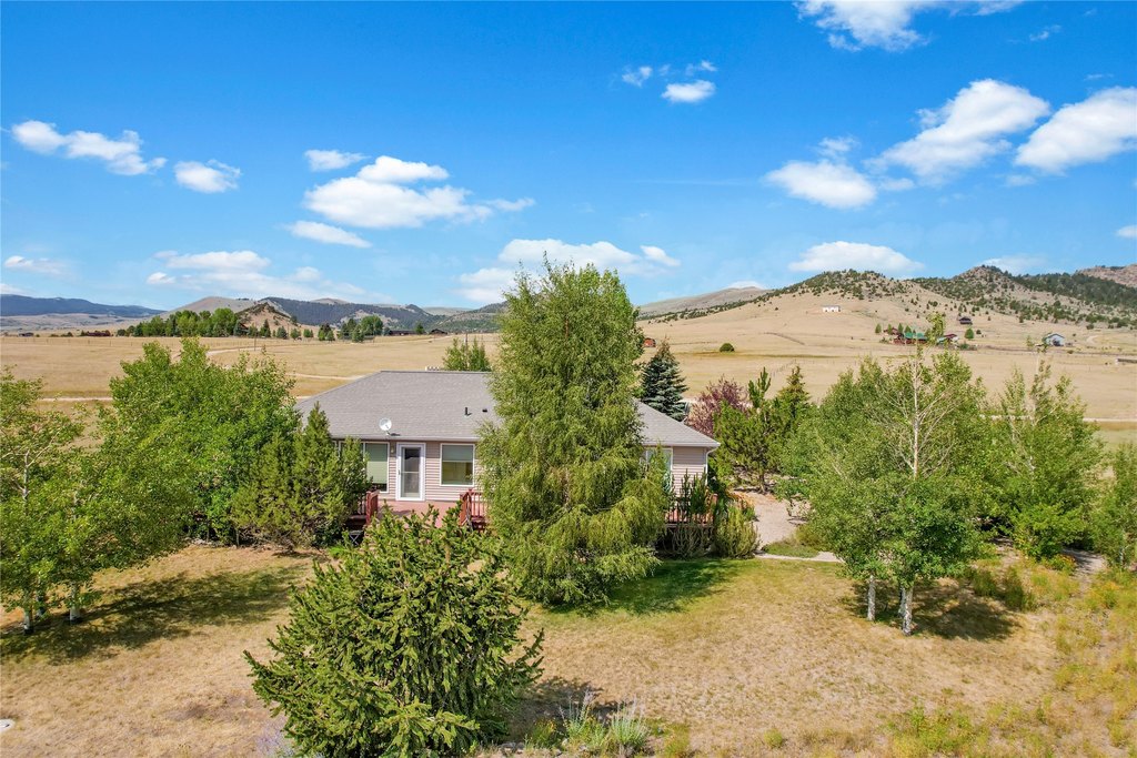 Ennis, Montana, 59729, United States, 5 Bedrooms Bedrooms, ,3 BathroomsBathrooms,Residential,Forsale,1986986