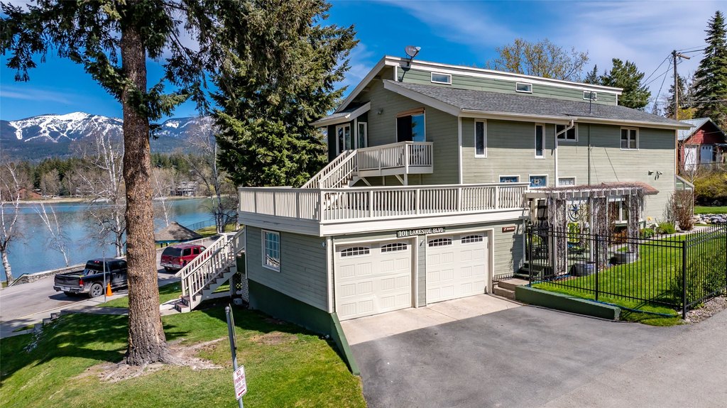 Whitefish, Montana, 59937, United States, 4 Bedrooms Bedrooms, ,3.5 BathroomsBathrooms,Residential,Forsale,1941154