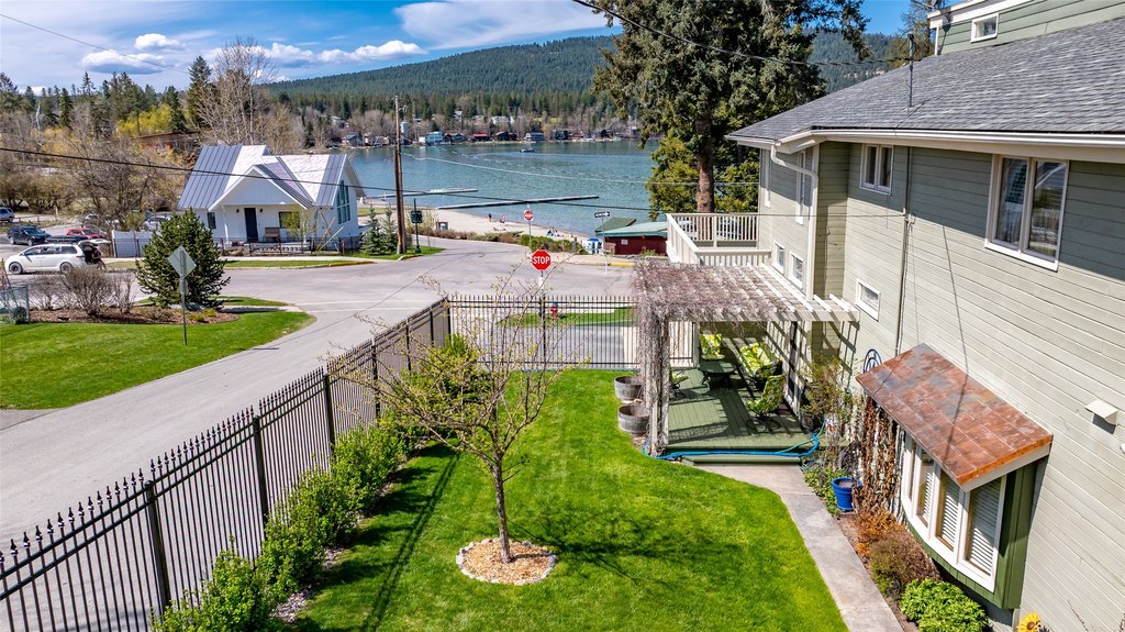 Whitefish, Montana, 59937, United States, 4 Bedrooms Bedrooms, ,3.5 BathroomsBathrooms,Residential,Forsale,1941154
