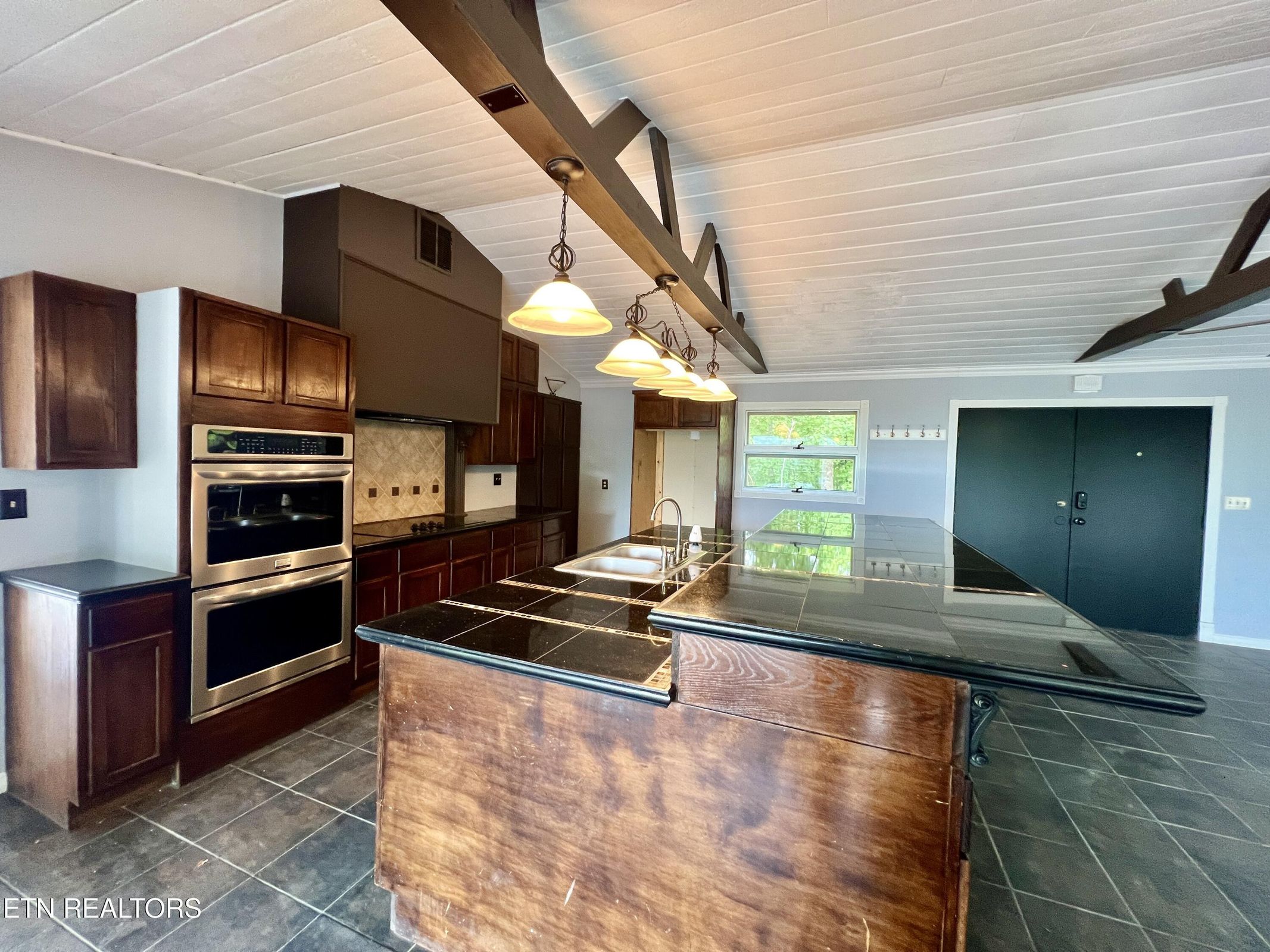 Sevierville, Tennessee, 37876, United States, 3 Bedrooms Bedrooms, ,2 BathroomsBathrooms,Residential,Forsale,1893772