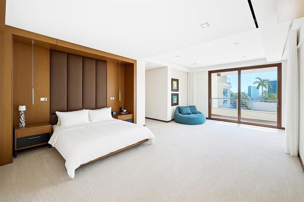 Fort Lauderdale, Florida, 33301, United States, 7 Bedrooms Bedrooms, ,7.5 BathroomsBathrooms,Residential,Forsale,1884538