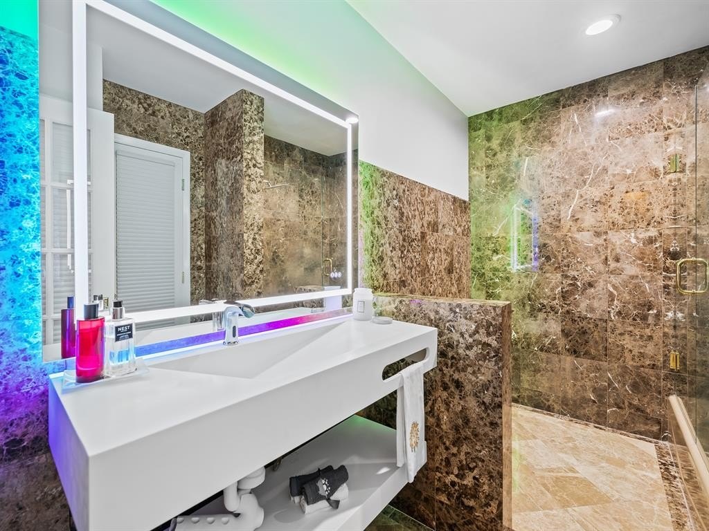 Fort Lauderdale, Florida, 33301, United States, 4 Bedrooms Bedrooms, ,3 BathroomsBathrooms,Residential,Forsale,1884603