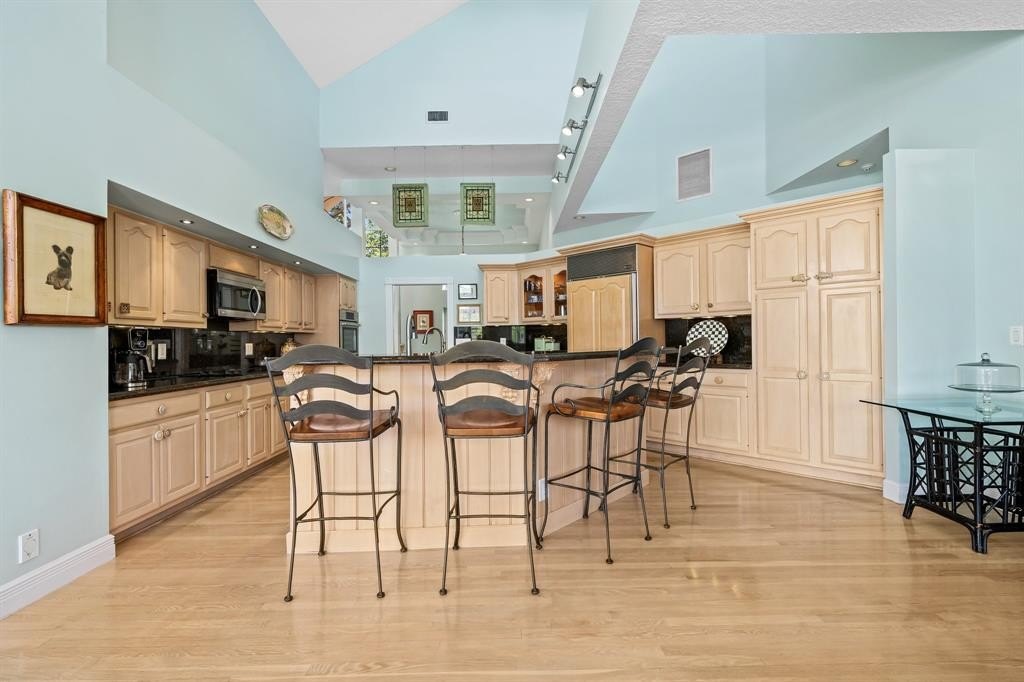 Lighthouse Point, Florida, 33064, United States, 4 Bedrooms Bedrooms, ,4.5 BathroomsBathrooms,Residential,Forsale,1884522