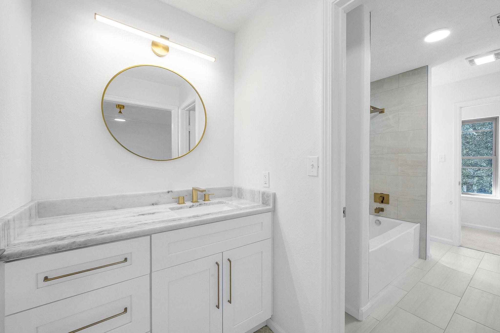 Montgomery, Texas, 77356, United States, 7 Bedrooms Bedrooms, ,5 BathroomsBathrooms,Residential,Forsale,1910017
