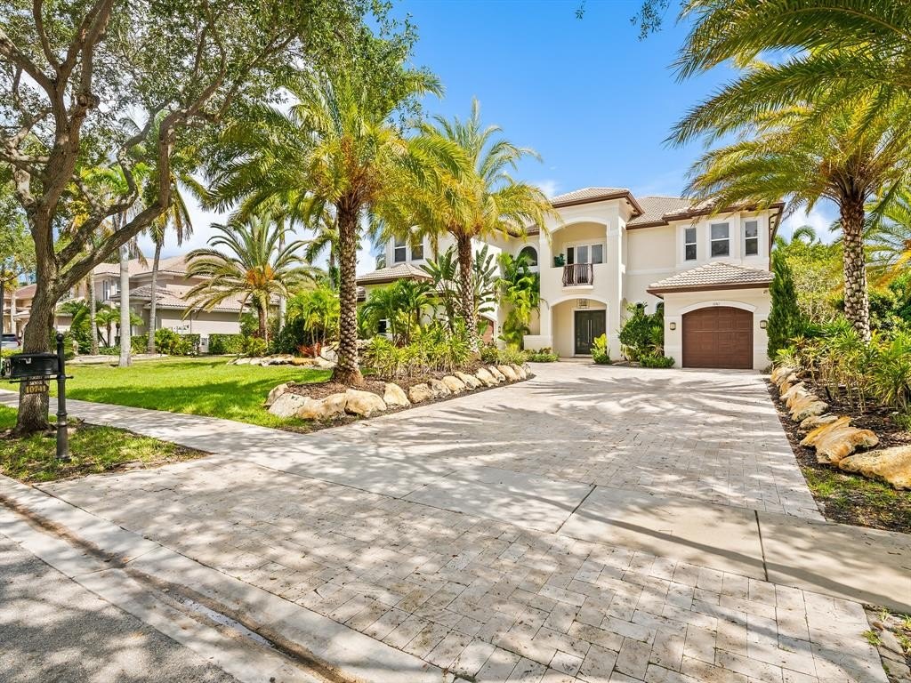 Davie, Florida, 33328, United States, 6 Bedrooms Bedrooms, ,5.5 BathroomsBathrooms,Residential,Forsale,1903980