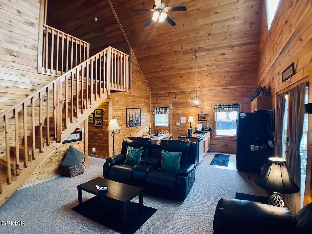 Sevierville, Tennessee, 37876, United States, 3 Bedrooms Bedrooms, ,2.5 BathroomsBathrooms,Residential,Forsale,1942425