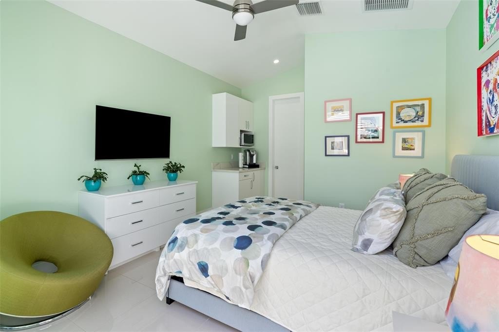 Wilton Manors, Florida, 33305, United States, 3 Bedrooms Bedrooms, ,3.5 BathroomsBathrooms,Residential,Forsale,1884529