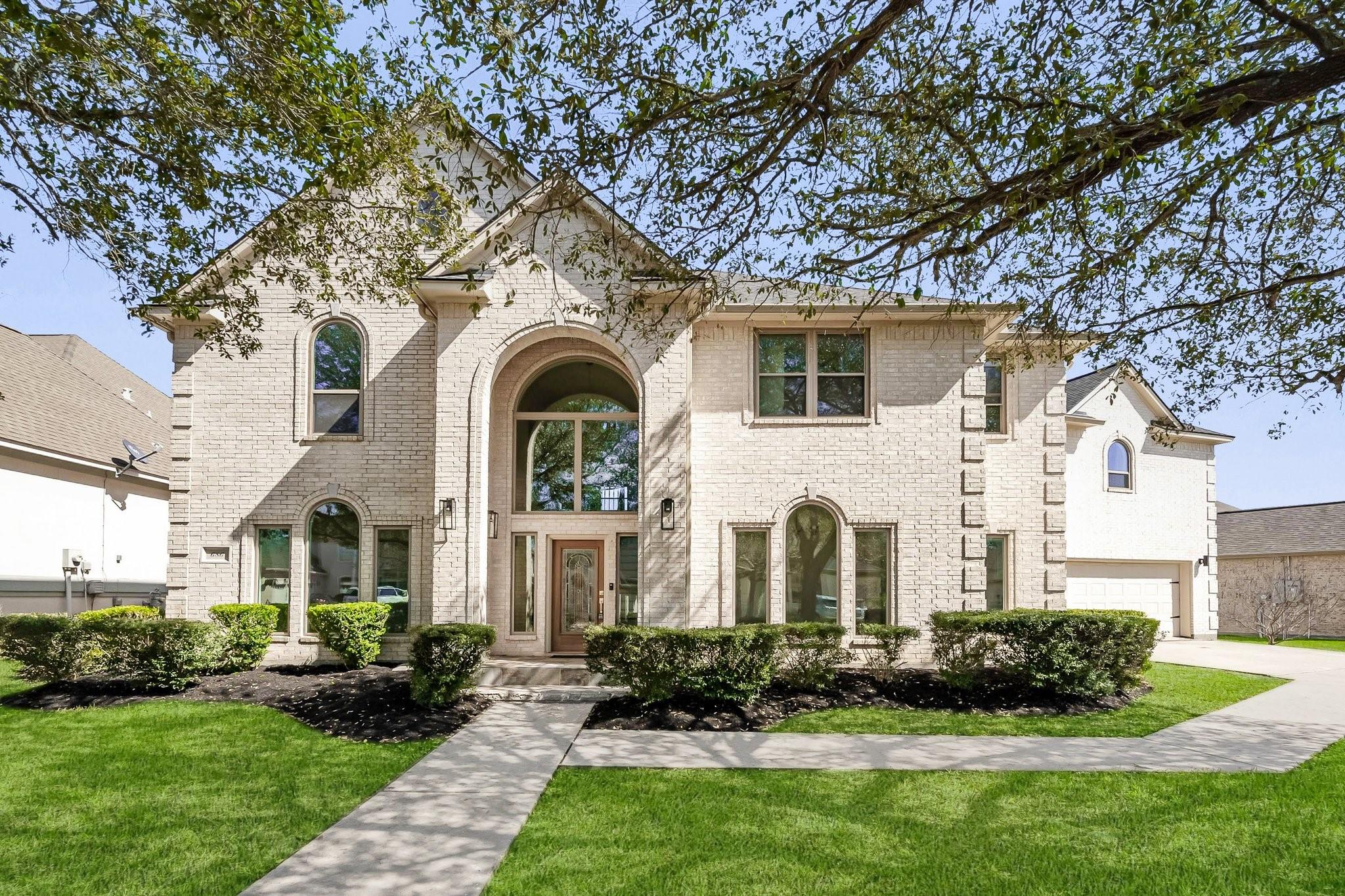 Montgomery, Texas, 77356, United States, 7 Bedrooms Bedrooms, ,5 BathroomsBathrooms,Residential,Forsale,1910017