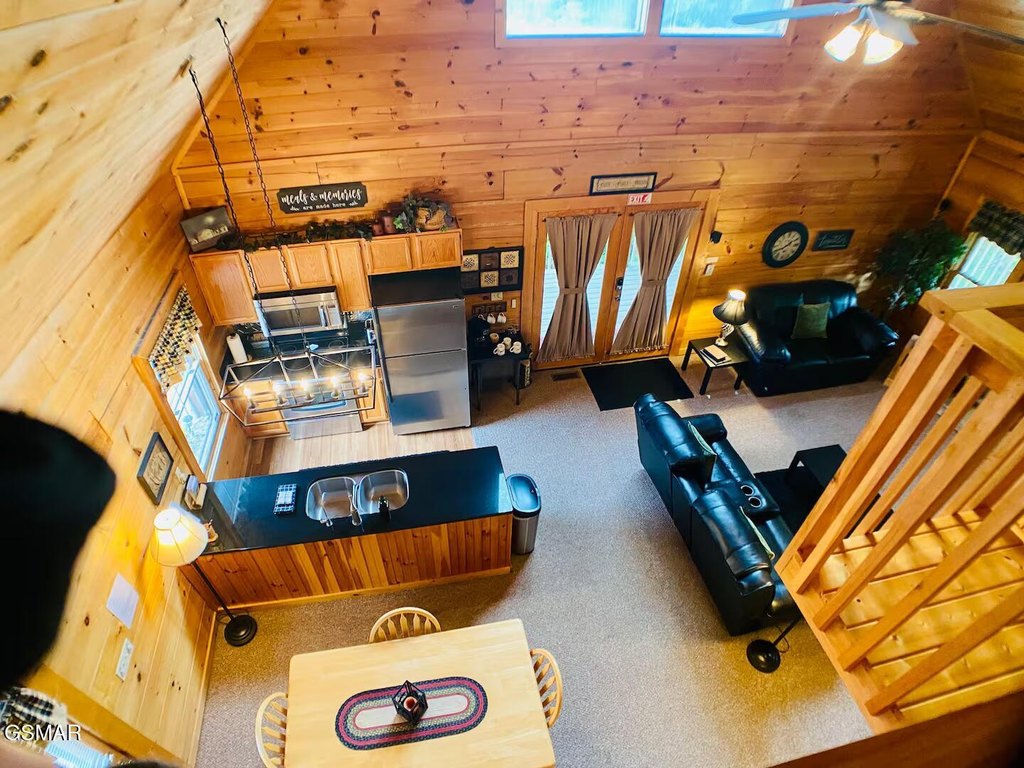 Sevierville, Tennessee, 37876, United States, 3 Bedrooms Bedrooms, ,2.5 BathroomsBathrooms,Residential,Forsale,1942425