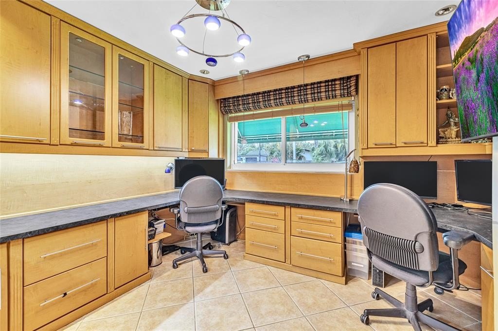 Oakland Park, Florida, 33306, United States, 3 Bedrooms Bedrooms, ,2 BathroomsBathrooms,Residential,Forsale,1922420
