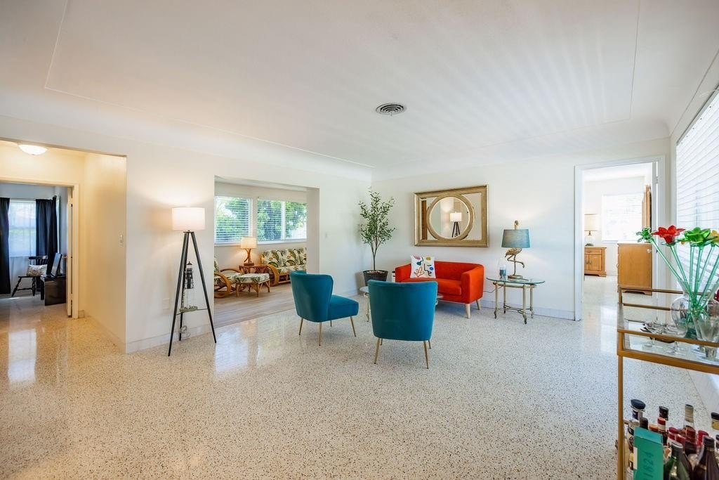 Lighthouse Point, Florida, 33064, United States, 2 Bedrooms Bedrooms, ,2 BathroomsBathrooms,Residential,Forsale,1884544
