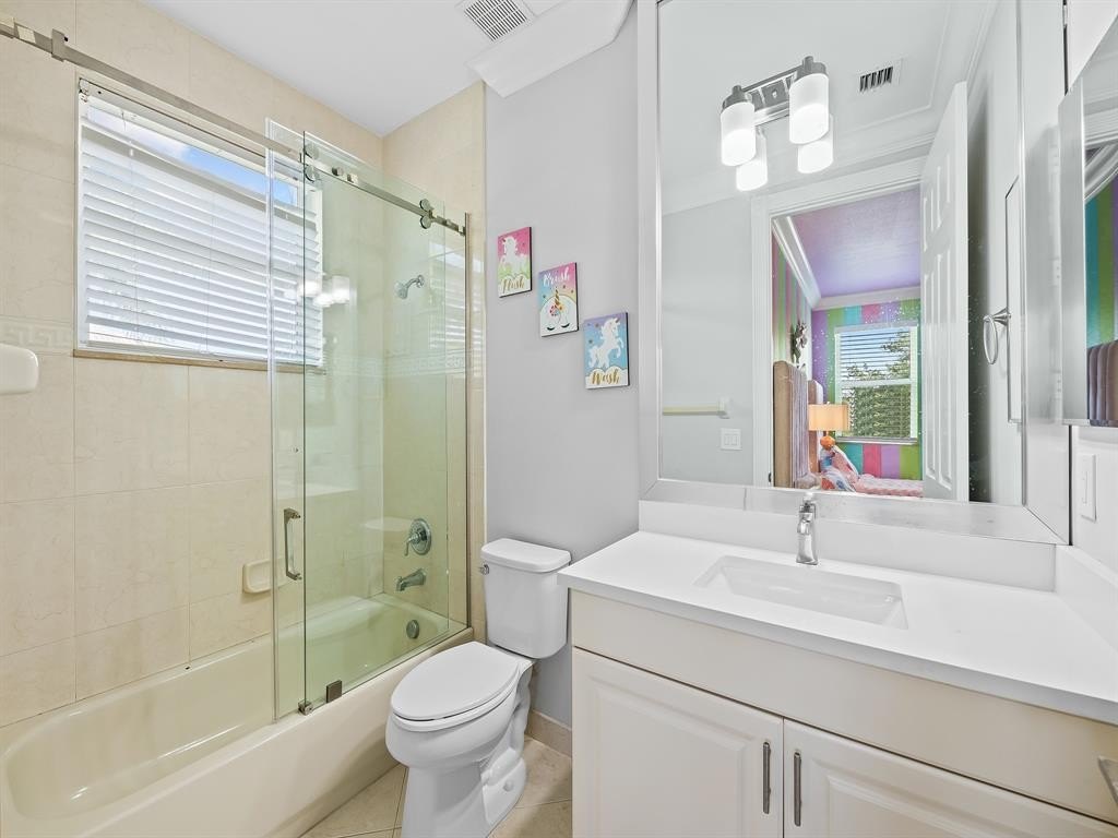 Davie, Florida, 33328, United States, 6 Bedrooms Bedrooms, ,5.5 BathroomsBathrooms,Residential,Forsale,1903980