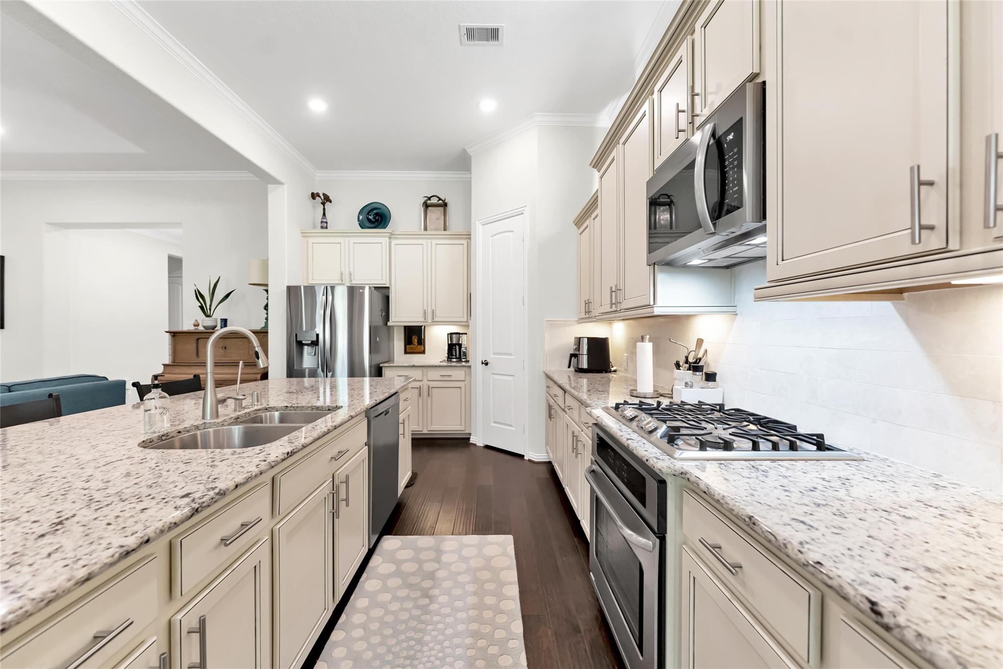 Pinehurst, Texas, 77362, United States, 4 Bedrooms Bedrooms, ,3 BathroomsBathrooms,Residential,Forsale,1910014