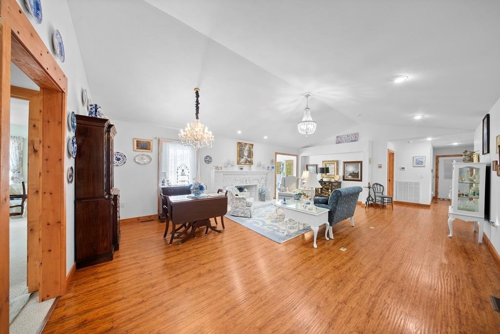 MONTEREY, Tennessee, 38574, United States, 3 Bedrooms Bedrooms, ,2 BathroomsBathrooms,Residential,Forsale,1907887