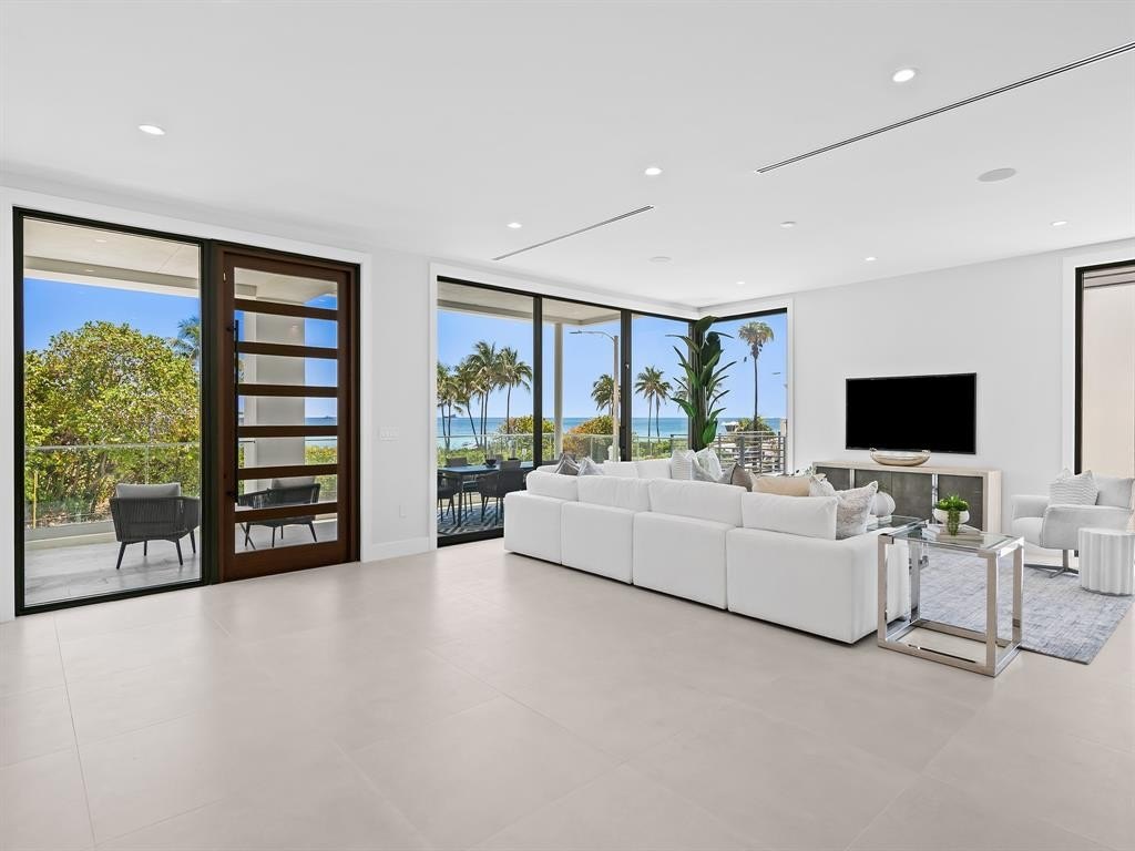 Fort Lauderdale, Florida, 33305, United States, 5 Bedrooms Bedrooms, ,5.5 BathroomsBathrooms,Residential,Forsale,1884564