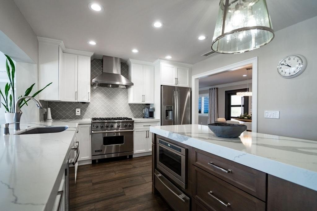 Lighthouse Point, Florida, 33064, United States, 4 Bedrooms Bedrooms, ,3 BathroomsBathrooms,Residential,Forsale,1884549