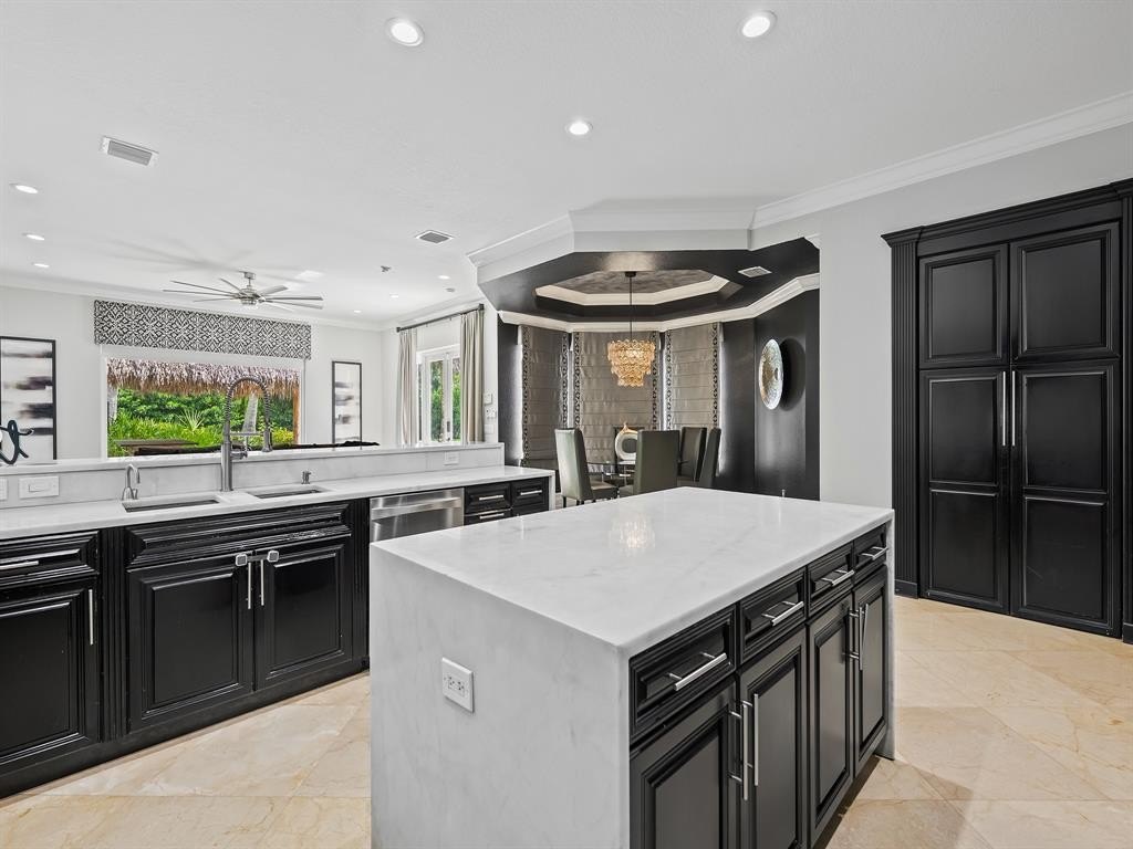 Davie, Florida, 33328, United States, 6 Bedrooms Bedrooms, ,5.5 BathroomsBathrooms,Residential,Forsale,1903980