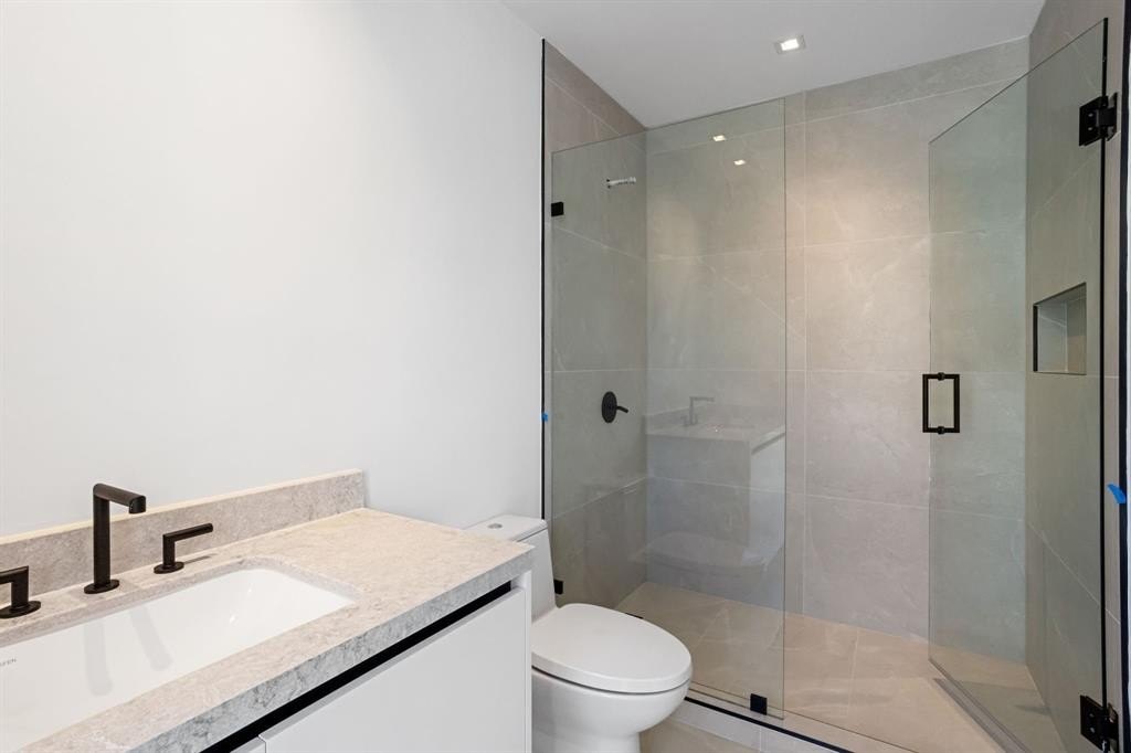 Fort Lauderdale, Florida, 33301, United States, 3 Bedrooms Bedrooms, ,3.5 BathroomsBathrooms,Residential,Forsale,2004497