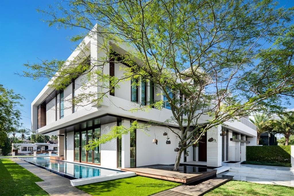 Fort Lauderdale, Florida, 33301, United States, 7 Bedrooms Bedrooms, ,7.5 BathroomsBathrooms,Residential,Forsale,1884538