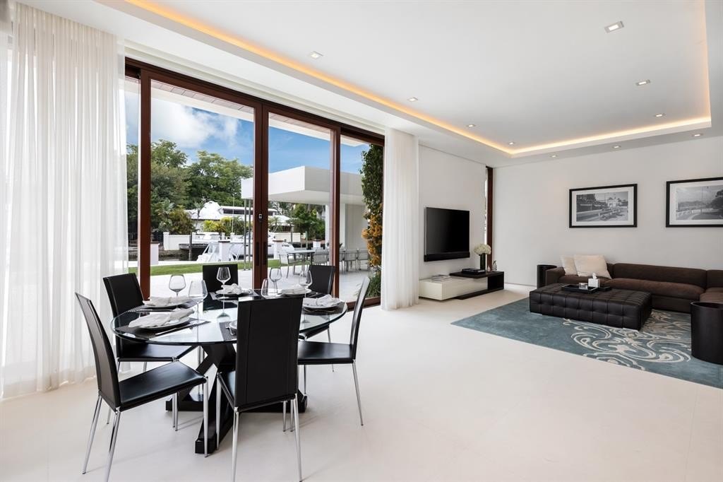Fort Lauderdale, Florida, 33301, United States, 7 Bedrooms Bedrooms, ,7.5 BathroomsBathrooms,Residential,Forsale,1884538
