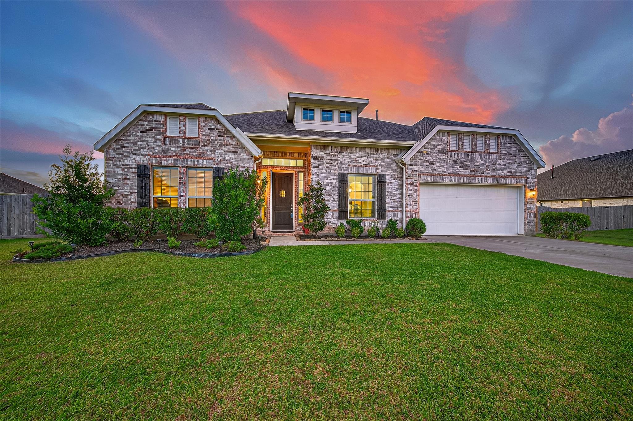 Needville, Texas, 77461, United States, 4 Bedrooms Bedrooms, ,3 BathroomsBathrooms,Residential,Forsale,1953114
