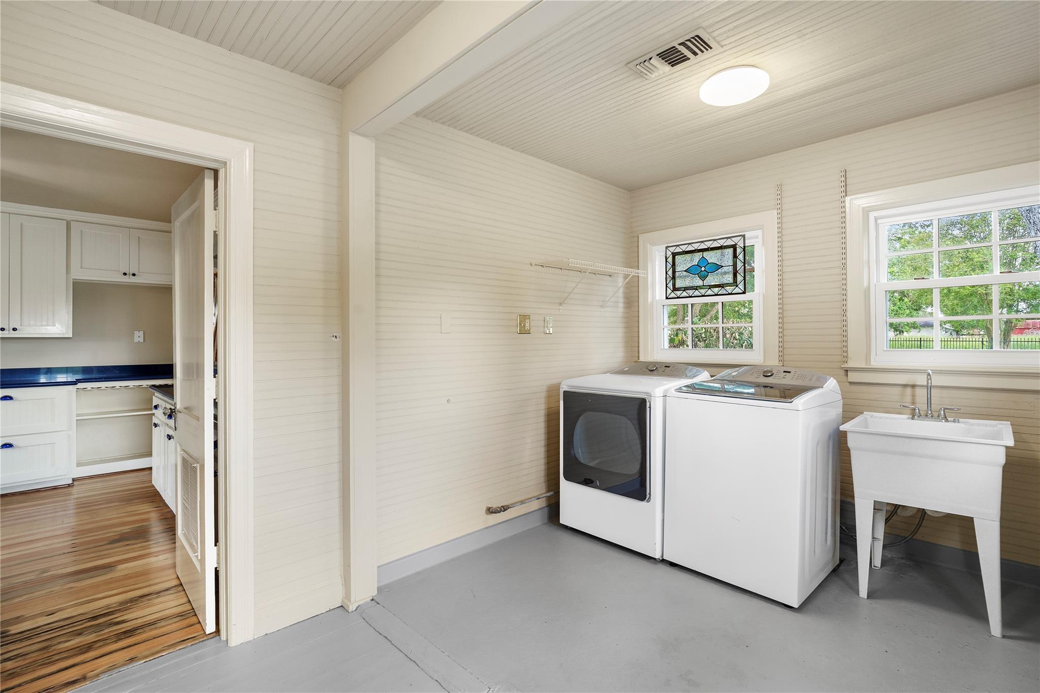Richmond, Texas, 77469, United States, 9 Bedrooms Bedrooms, ,4 BathroomsBathrooms,Residential,Forsale,1953115