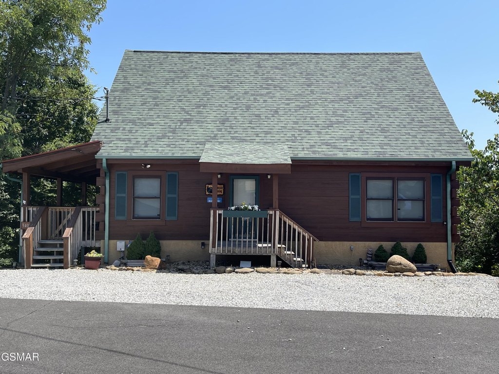 Sevierville, Tennessee, 37876, United States, 3 Bedrooms Bedrooms, ,2.5 BathroomsBathrooms,Residential,Forsale,1942425