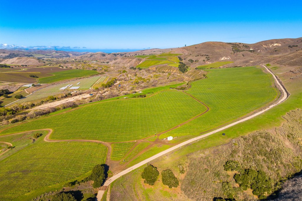LOMPOC, California, 93436, United States, ,Commercial,Forsale,1909550