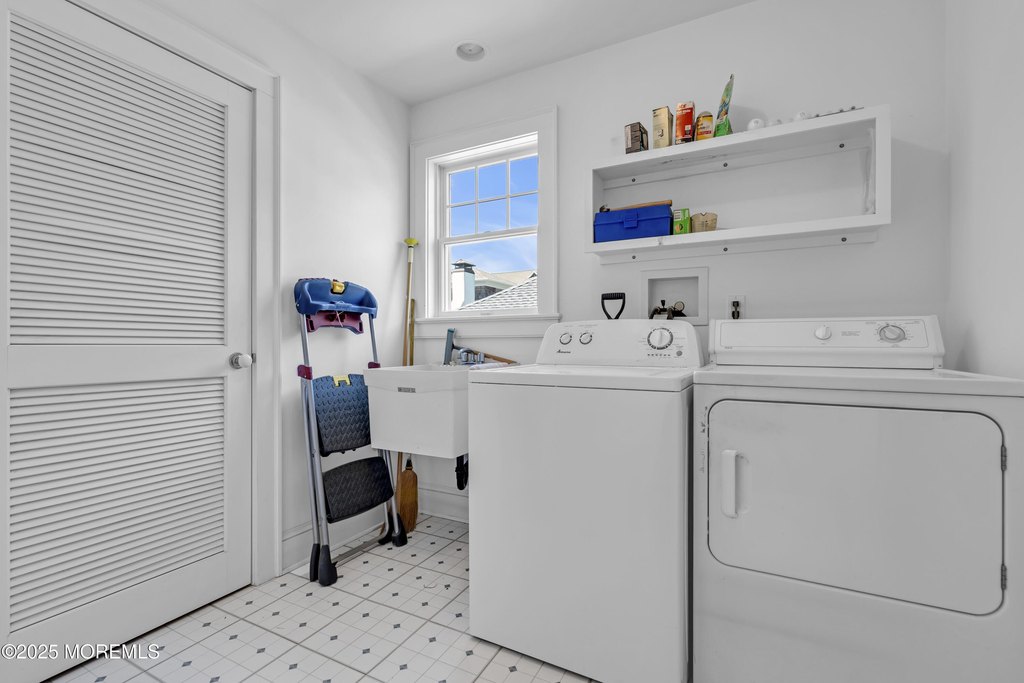Bay Head, New Jersey, 08742, United States, 8 Bedrooms Bedrooms, ,5.5 BathroomsBathrooms,Residential,Forsale,1946361