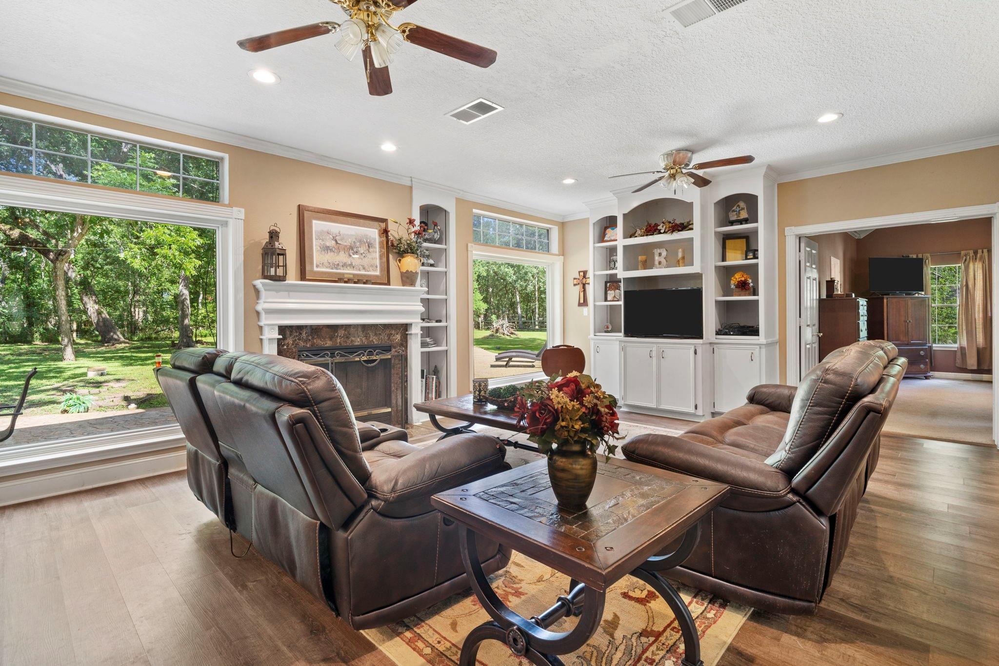 Needville, Texas, 77461, United States, 5 Bedrooms Bedrooms, ,3 BathroomsBathrooms,Residential,Forsale,1910025