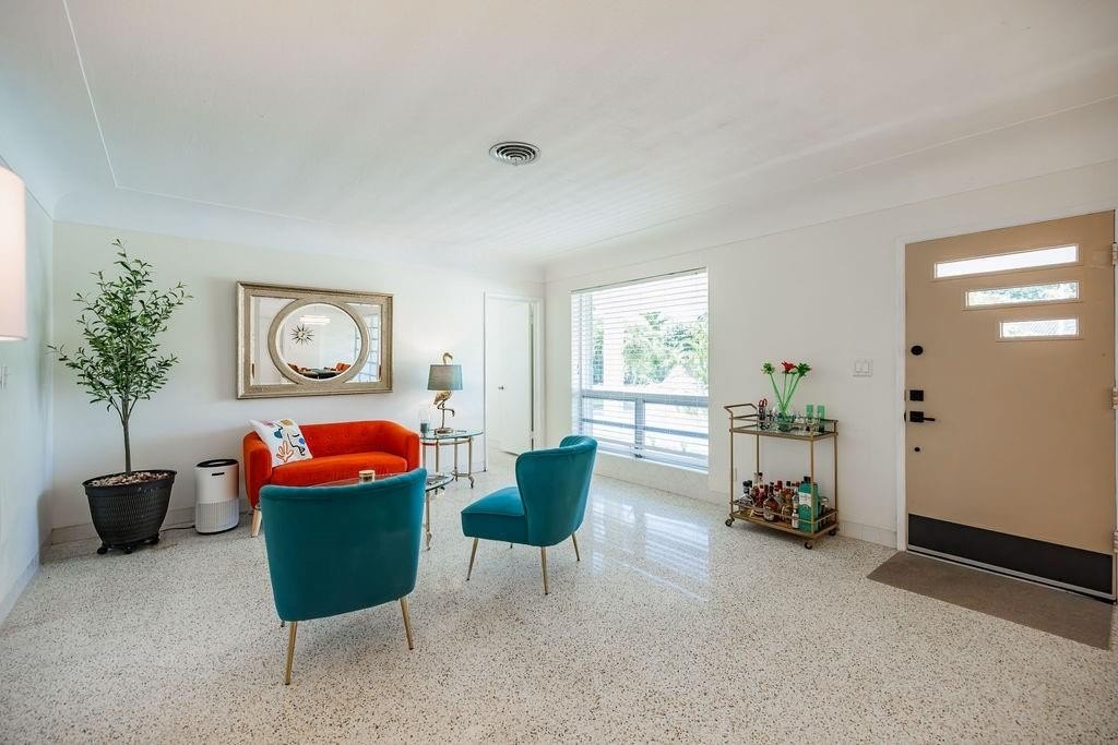 Lighthouse Point, Florida, 33064, United States, 2 Bedrooms Bedrooms, ,2 BathroomsBathrooms,Residential,Forsale,1884544