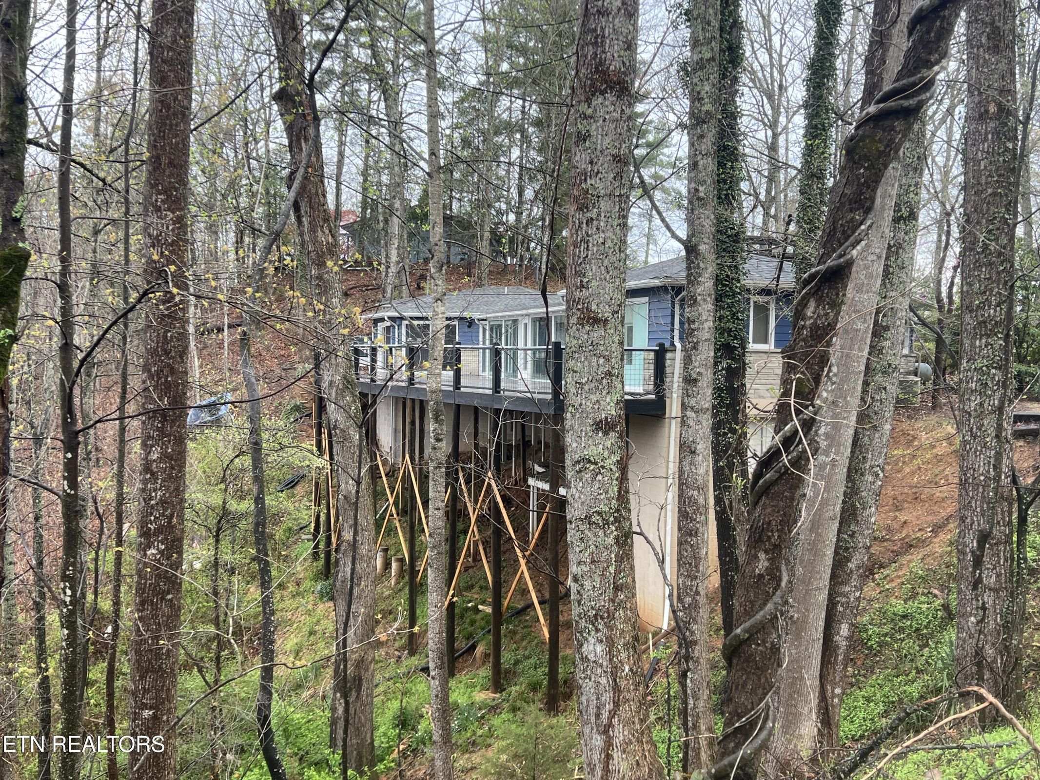 Sevierville, Tennessee, 37876, United States, 3 Bedrooms Bedrooms, ,2 BathroomsBathrooms,Residential,Forsale,1893772