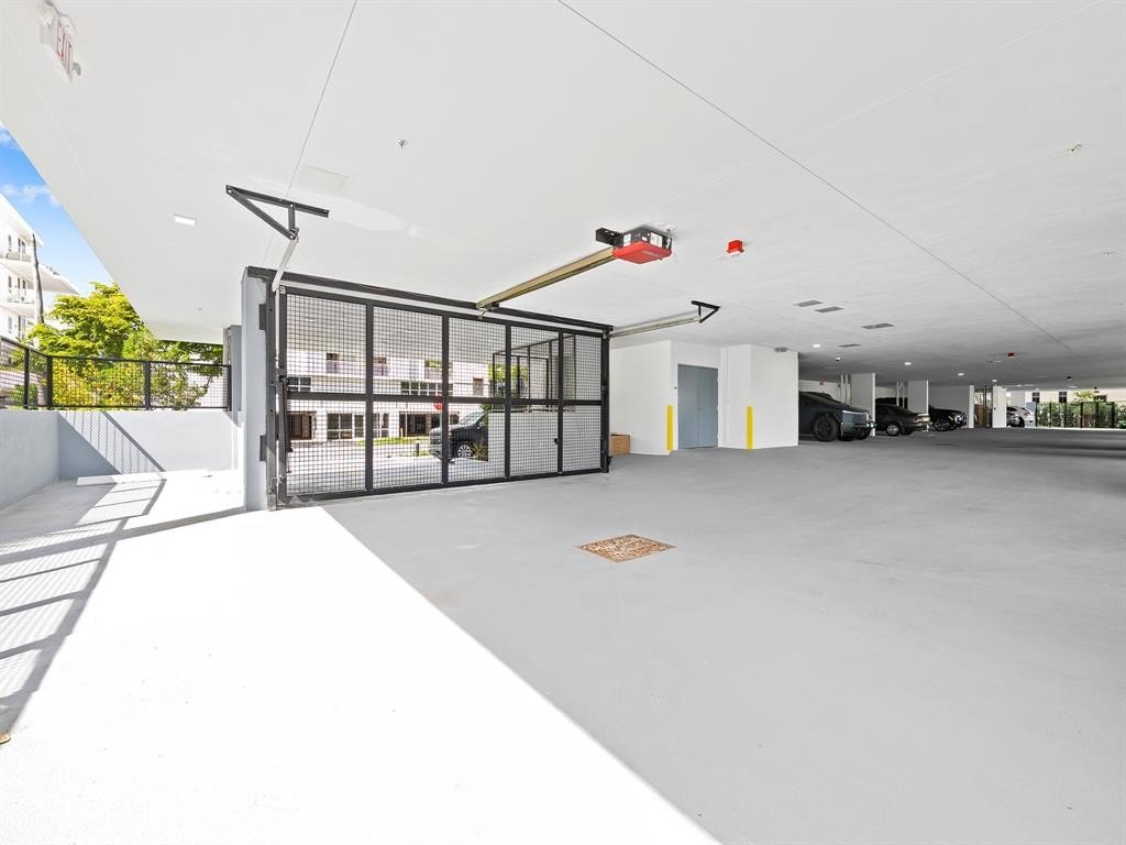 Fort Lauderdale, Florida, 33301, United States, 3 Bedrooms Bedrooms, ,3.5 BathroomsBathrooms,Residential,Forsale,2004497