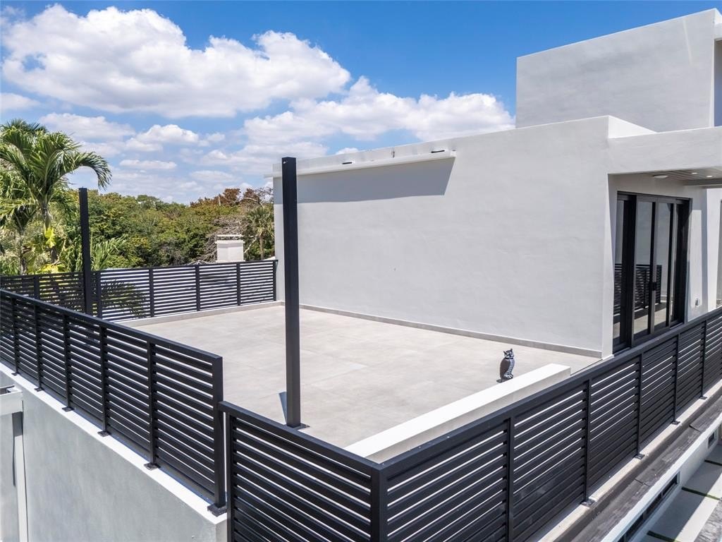 Fort Lauderdale, Florida, 33304, United States, 4 Bedrooms Bedrooms, ,4 BathroomsBathrooms,Residential,Forsale,1951875