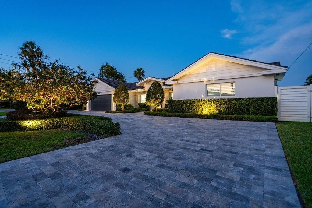 Lighthouse Point, Florida, 33064, United States, 4 Bedrooms Bedrooms, ,3 BathroomsBathrooms,Residential,Forsale,1884549