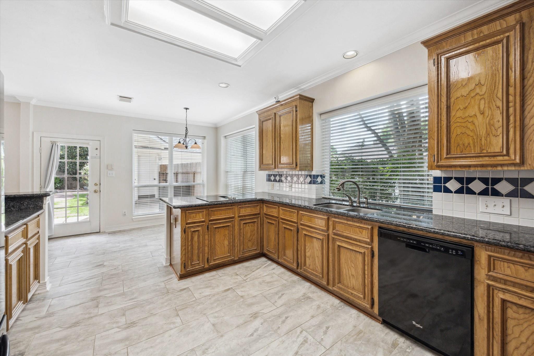 Katy, Texas, 77494, United States, 4 Bedrooms Bedrooms, ,3 BathroomsBathrooms,Residential,Forsale,1910018