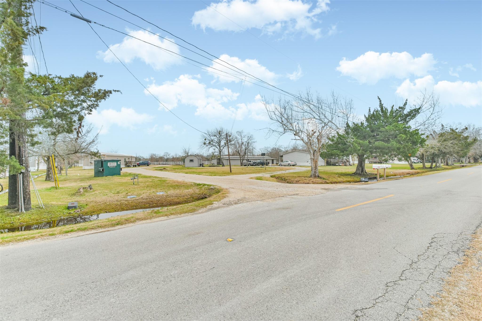 Highlands, Texas, 77562, United States, ,Residential,Forsale,1910027