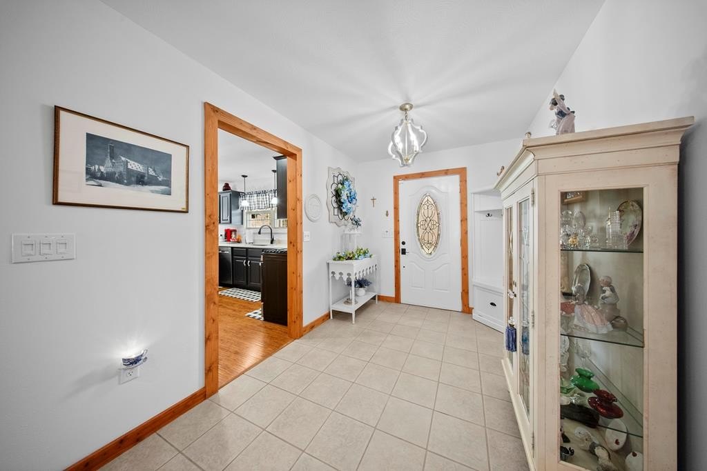 MONTEREY, Tennessee, 38574, United States, 3 Bedrooms Bedrooms, ,2 BathroomsBathrooms,Residential,Forsale,1907887