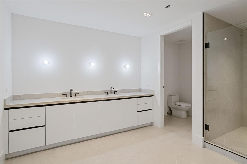 Fort Lauderdale, Florida, 33301, United States, 3 Bedrooms Bedrooms, ,3.5 BathroomsBathrooms,Residential,Forsale,2004497