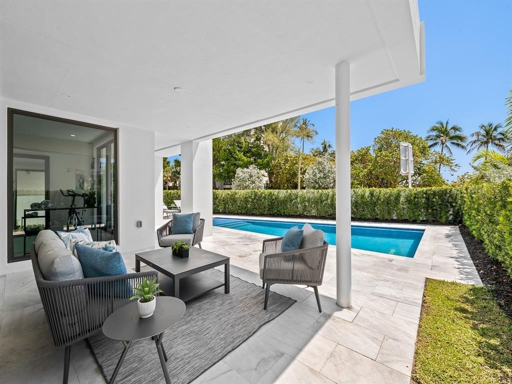 Fort Lauderdale, Florida, 33305, United States, 5 Bedrooms Bedrooms, ,5.5 BathroomsBathrooms,Residential,Forsale,1884564