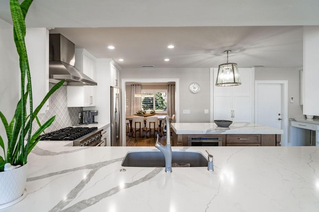 Lighthouse Point, Florida, 33064, United States, 4 Bedrooms Bedrooms, ,3 BathroomsBathrooms,Residential,Forsale,1884549