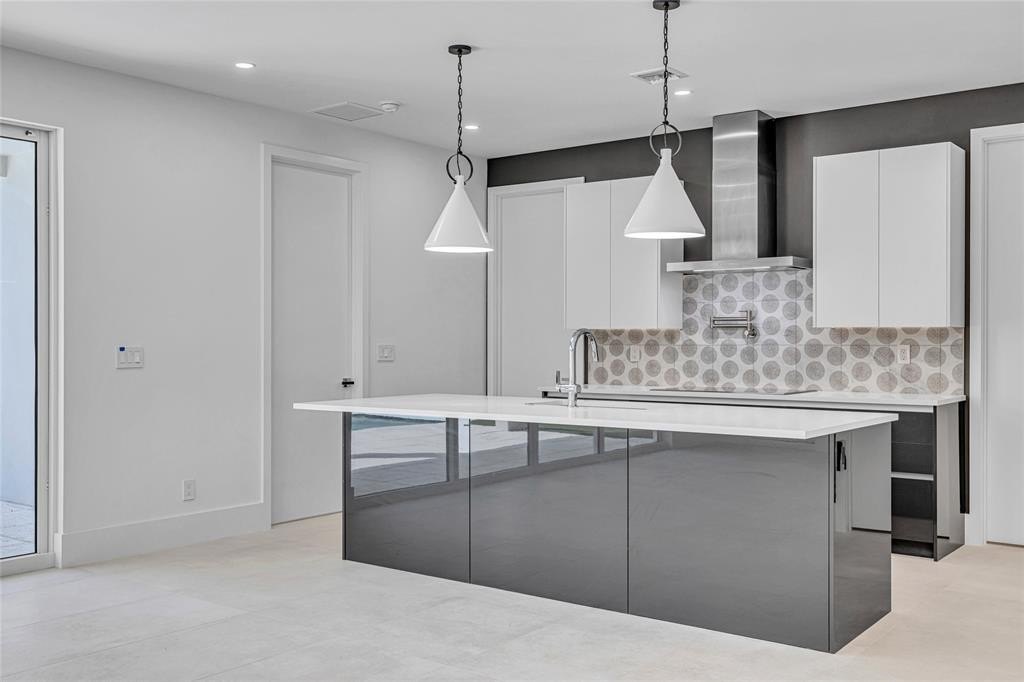 Fort Lauderdale, Florida, 33304, United States, 4 Bedrooms Bedrooms, ,4.5 BathroomsBathrooms,Residential,Forsale,1884584