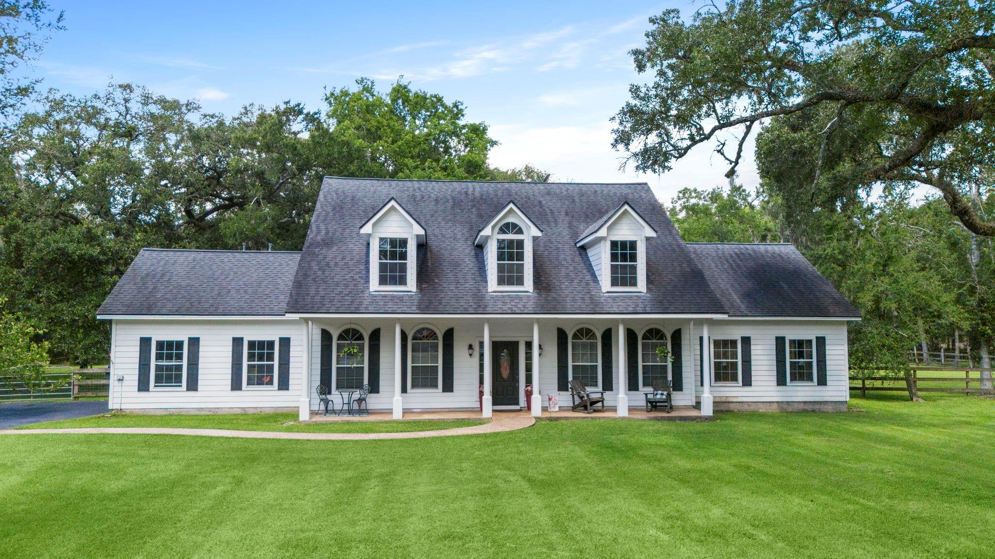 Needville, Texas, 77461, United States, 5 Bedrooms Bedrooms, ,3 BathroomsBathrooms,Residential,Forsale,1910025