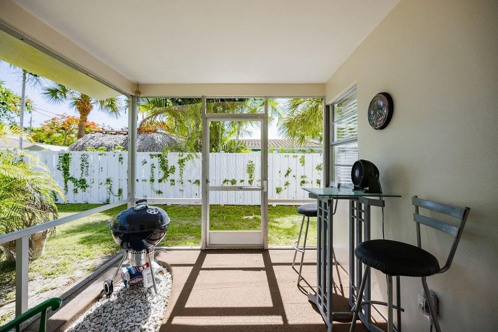 Lighthouse Point, Florida, 33064, United States, 2 Bedrooms Bedrooms, ,2 BathroomsBathrooms,Residential,Forsale,1884544