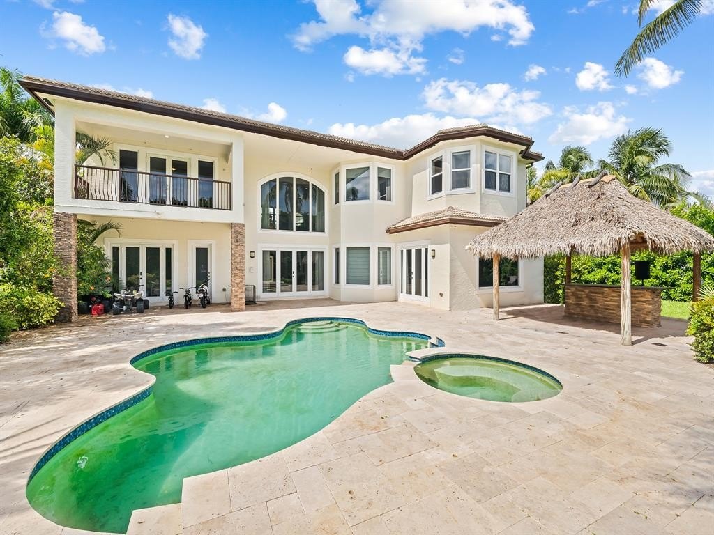 Davie, Florida, 33328, United States, 6 Bedrooms Bedrooms, ,5.5 BathroomsBathrooms,Residential,Forsale,1903980