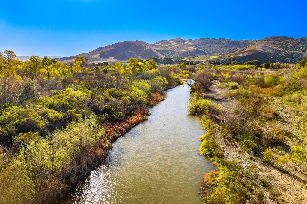 LOMPOC, California, 93436, United States, ,Commercial,Forsale,1909550